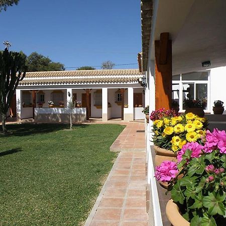 Hostal Las Acacias 로스 카뇨스 데 메카 외부 사진